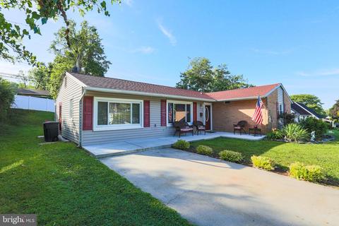 1037 Ensor Dr, Joppa, MD 21085 photo 3