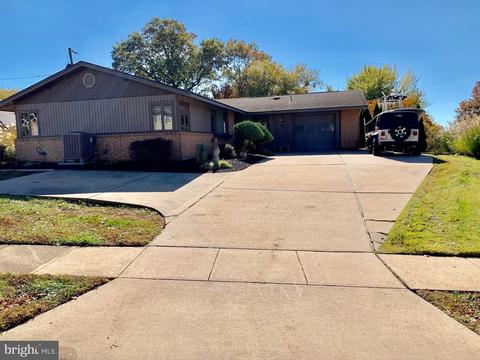 1027 Emmerick Dr, Joppa, MD 21085 photo 2