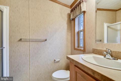 111 Orsburn Dr, Joppa, MD 21085 photo 11