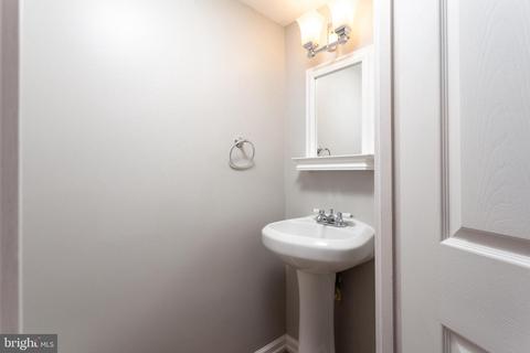 708 Shore Dr, Joppa, MD 21085 photo 19