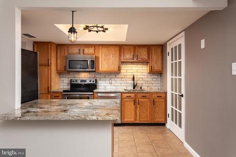 708 Shore Dr, Joppa, MD 21085 photo 9
