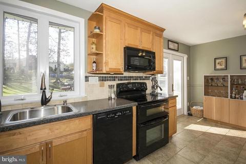 409 Bonham Rd, Joppa, MD 21085 photo 9