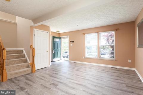 528 Macintosh Cir, Joppa, MD 21085 photo 2