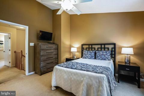 8700 Castlerock Ct, Laurel, MD 20723 photo 15