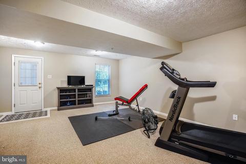 8700 Castlerock Ct, Laurel, MD 20723 photo 23