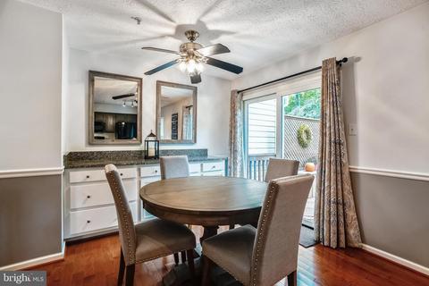 8700 Castlerock Ct, Laurel, MD 20723 photo 7