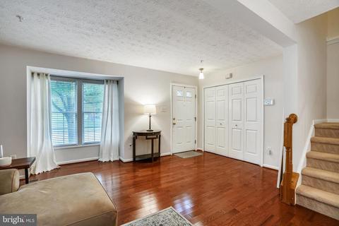 8700 Castlerock Ct, Laurel, MD 20723 photo 11