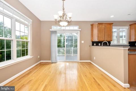 9751 Evening Bird Ln, Laurel, MD 20723 photo 14