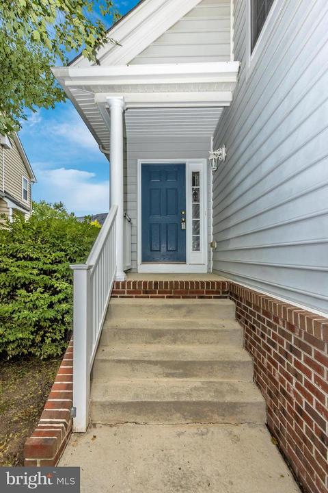 9751 Evening Bird Ln, Laurel, MD 20723 photo 2