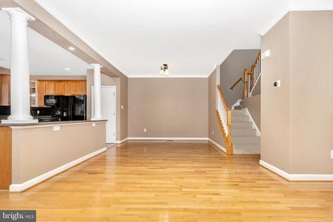 9751 Evening Bird Ln, Laurel, MD 20723 photo 6
