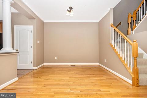 9751 Evening Bird Ln, Laurel, MD 20723 photo 7