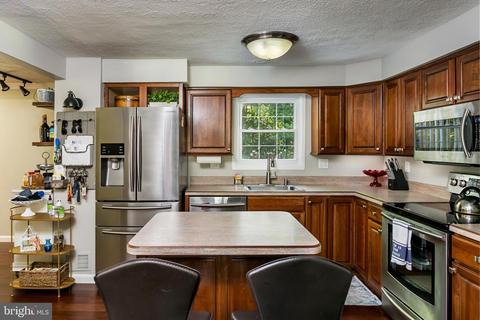 8710 Smithfield Pl, Jessup, MD 20794 photo 6