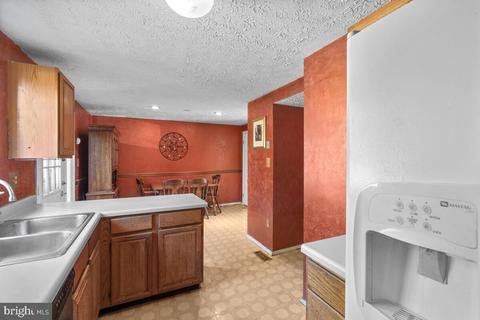 9205 Redbridge Ct, Laurel, MD 20723 photo 17