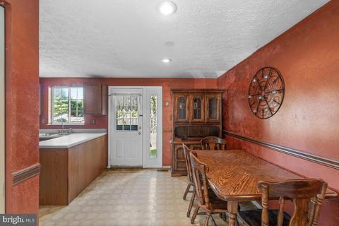 9205 Redbridge Ct, Laurel, MD 20723 photo 11