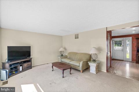 9205 Redbridge Ct, Laurel, MD 20723 photo 5
