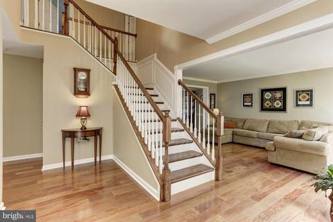11316 Bishops Gate Ln, Laurel, MD 20723 photo 4