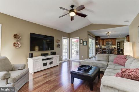 11316 Bishops Gate Ln, Laurel, MD 20723 photo 6