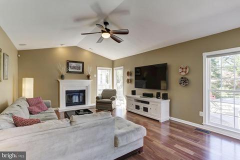 11316 Bishops Gate Ln, Laurel, MD 20723 photo 5