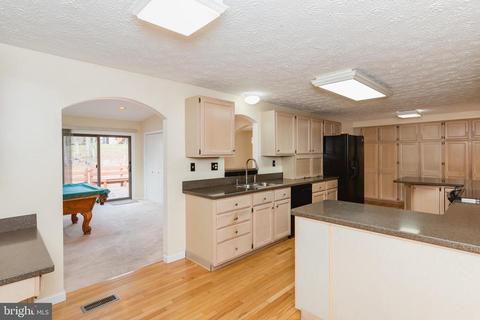 8009 Nicky Ct, Laurel, MD 20723 photo 27