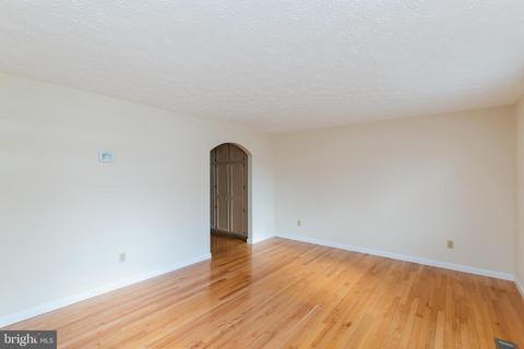 8009 Nicky Ct, Laurel, MD 20723 photo 17