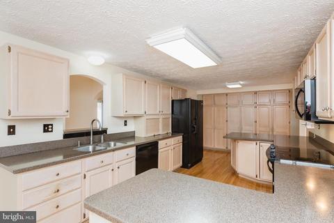 8009 Nicky Ct, Laurel, MD 20723 photo 26