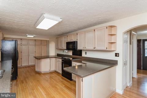 8009 Nicky Ct, Laurel, MD 20723 photo 25