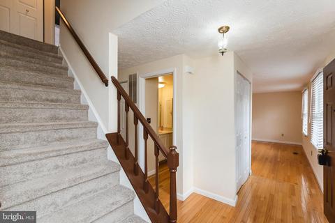 8009 Nicky Ct, Laurel, MD 20723 photo 8