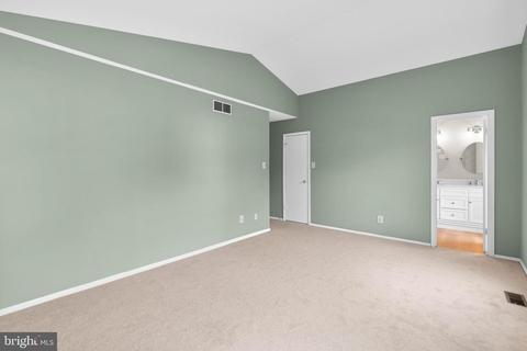 8743 Susini Dr, Laurel, MD 20723 photo 12