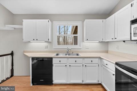 8743 Susini Dr, Laurel, MD 20723 photo 8