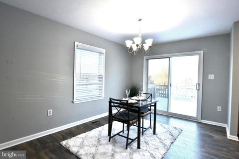 9108 Donna Ln, Laurel, MD 20723 photo 5
