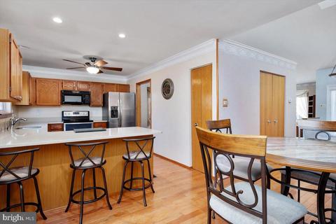 9316 Spring Water Path, Jessup, MD 20794 photo 11