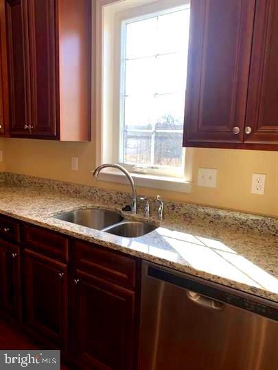 9070 Old Scaggsville Rd, Laurel, MD 20723 photo 5