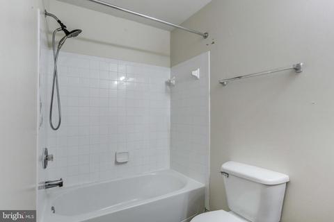 11301 Bishops Gate Ln, Laurel, MD 20723 photo 41
