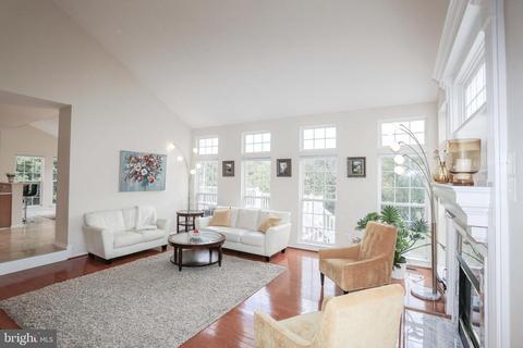 11301 Bishops Gate Ln, Laurel, MD 20723 photo 17