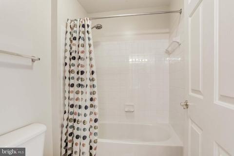 11301 Bishops Gate Ln, Laurel, MD 20723 photo 31