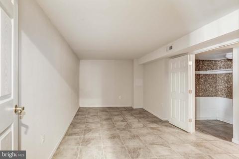 11301 Bishops Gate Ln, Laurel, MD 20723 photo 38