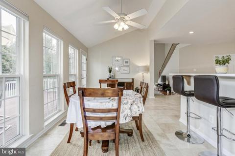 11301 Bishops Gate Ln, Laurel, MD 20723 photo 13