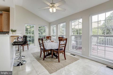 11301 Bishops Gate Ln, Laurel, MD 20723 photo 12
