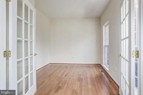 11301 Bishops Gate Ln, Laurel, MD 20723 photo 19