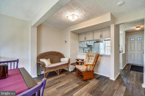 9238 Redbridge Ct, Laurel, MD 20723 photo 6