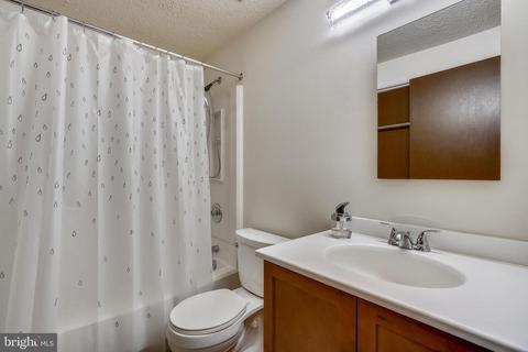 9238 Redbridge Ct, Laurel, MD 20723 photo 17