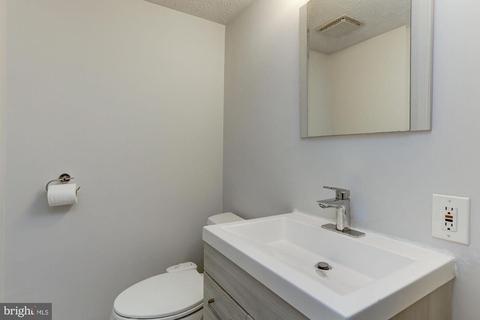 10516 Saddlebrook Ct, Laurel, MD 20723 photo 19
