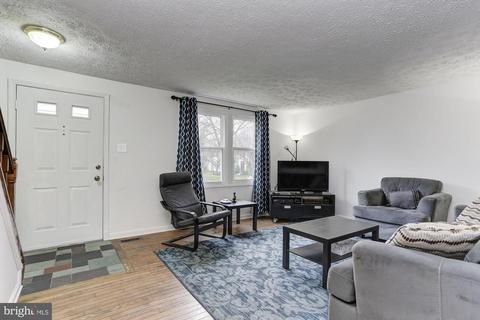 10516 Saddlebrook Ct, Laurel, MD 20723 photo 4