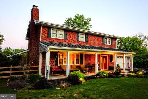 7529 Cherry Tree Dr, Fulton, MD 20759 photo 2