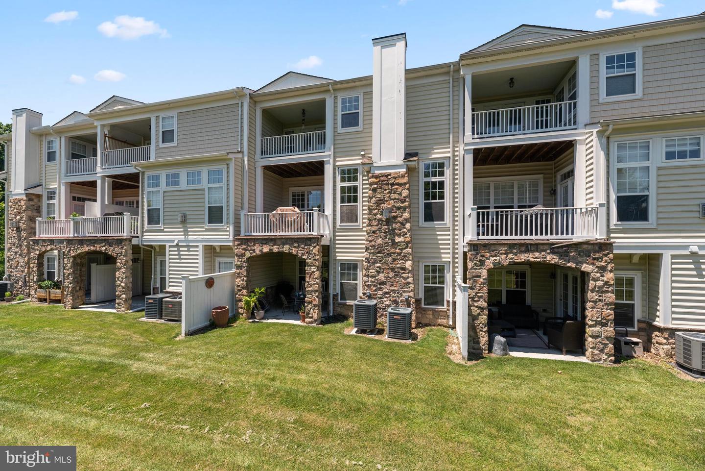 8807 Boulder Hill Pl, Laurel, MD 20723 photo 41