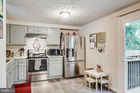 9401 Squires Ct, Laurel, MD 20723 photo 9