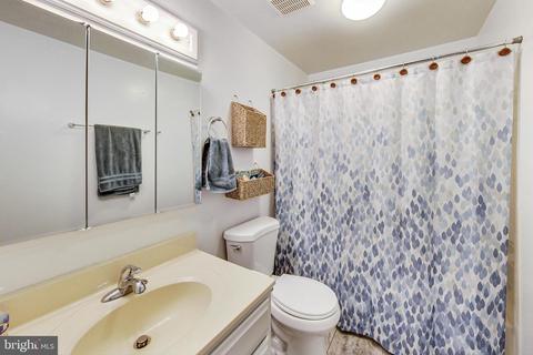 9401 Squires Ct, Laurel, MD 20723 photo 20