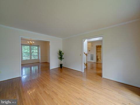 8248 Sandy Stream Rd, Laurel, MD 20723 photo 7