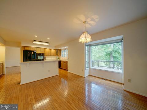 8248 Sandy Stream Rd, Laurel, MD 20723 photo 32