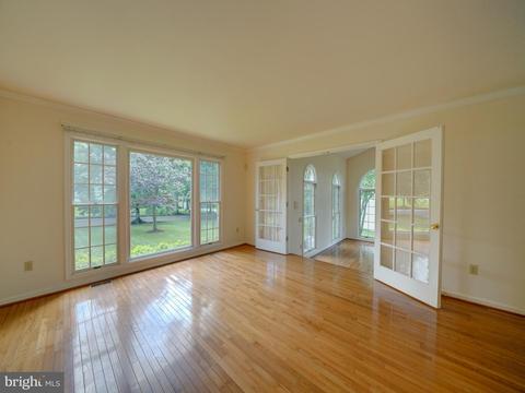 8248 Sandy Stream Rd, Laurel, MD 20723 photo 9